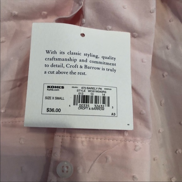 Croft & Barrow light pink textured button down - Picture 6 of 7